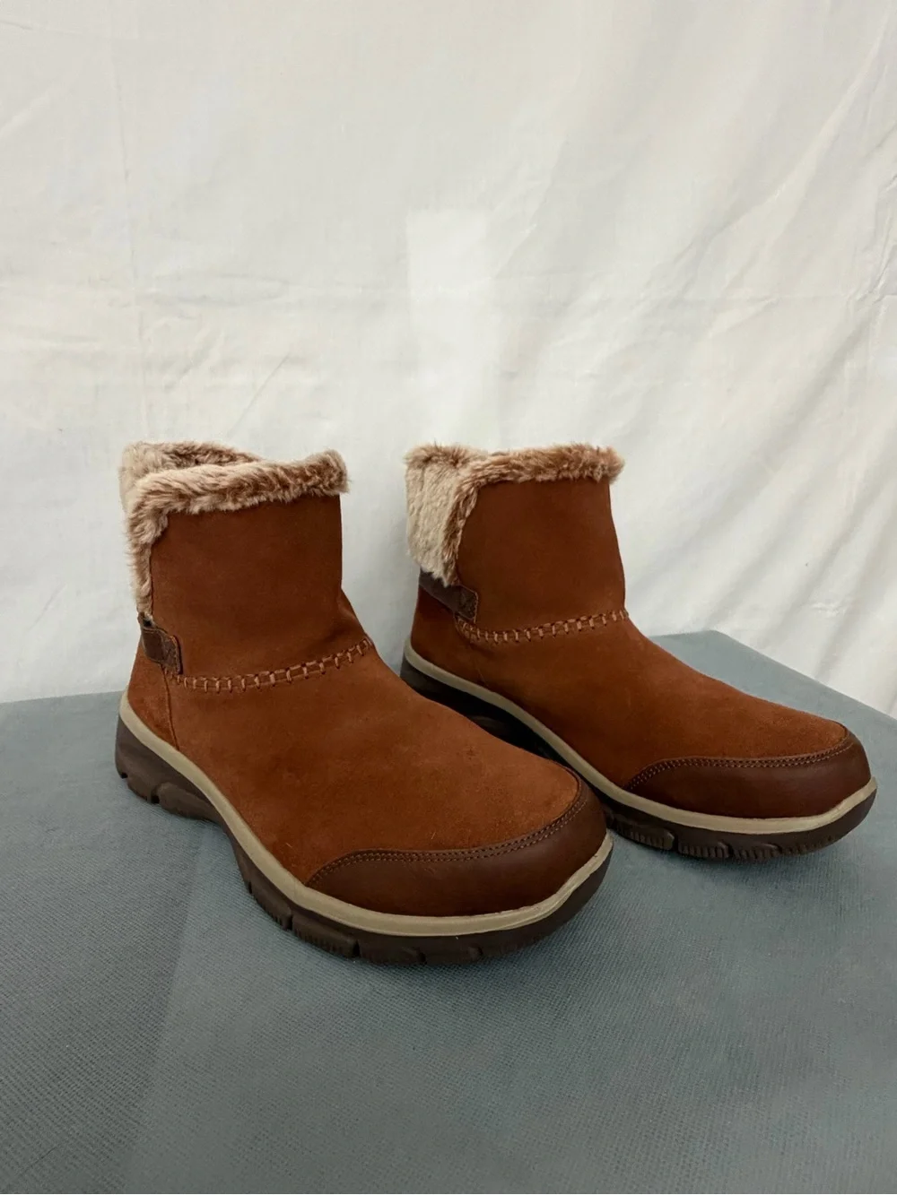 Skechers Easy Going Quantum Brown Women’s Boots Size 10 (B242)